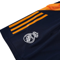 Maillot d'entraînement d'avant-match du Real Madrid 2024/25 (maillot + short)