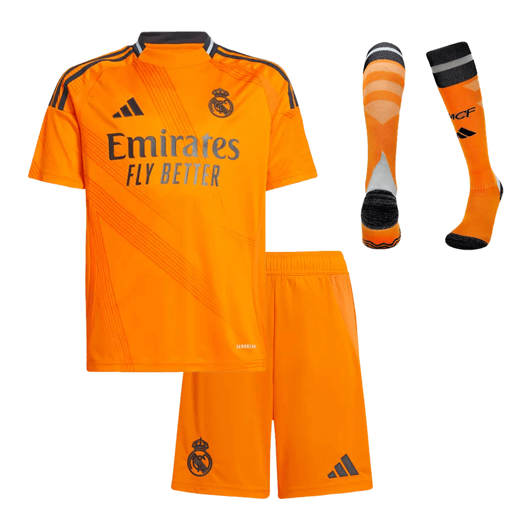 Maillot extérieur Real Madrid 2024/25 pour enfant (maillot, short, chaussettes)