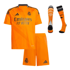 Maillot extérieur Real Madrid 2024/25 pour enfant (maillot, short, chaussettes)