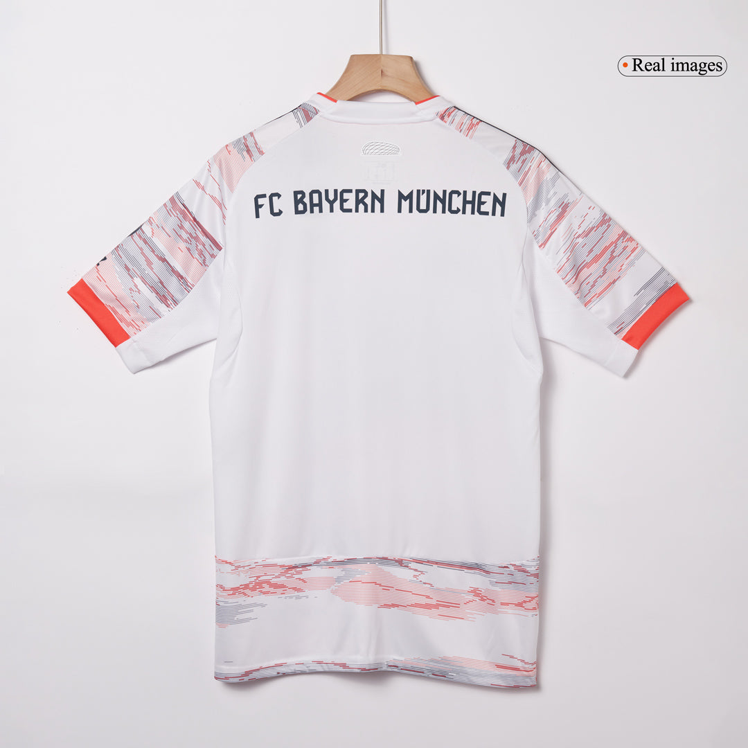Bayern München Auswärts-Fußballtrikot 2025/26 (Trikot + Shorts)