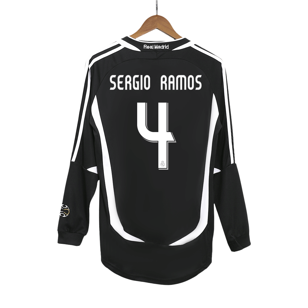 Maillot de football extérieur manches longues rétro Sergio Ramos #4 du Real Madrid 2006/07