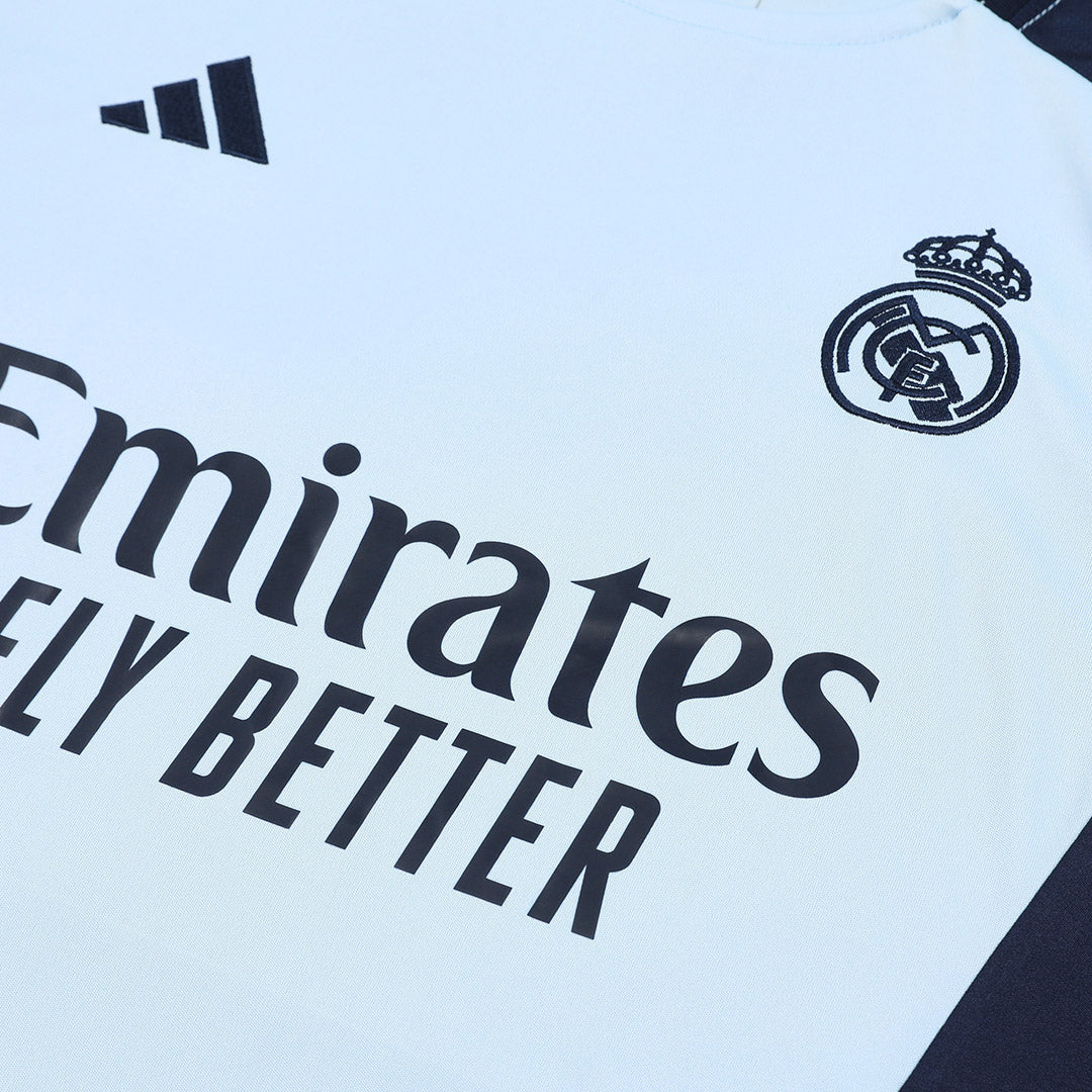 Maillot d'entraînement d'avant-match du Real Madrid 2024/25 (maillot + short)