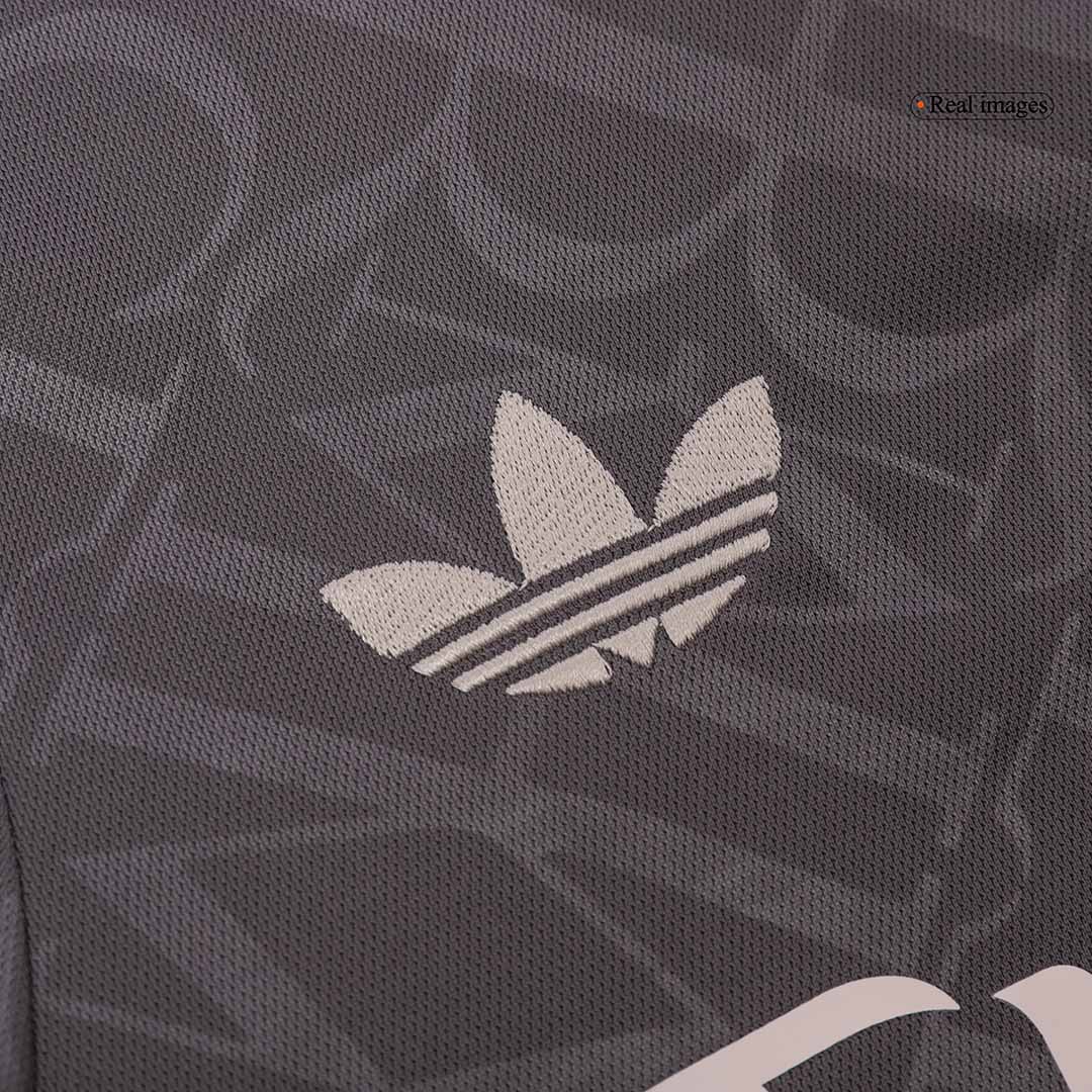 Maillot extérieur Real Madrid 2024/25 (maillot + short)