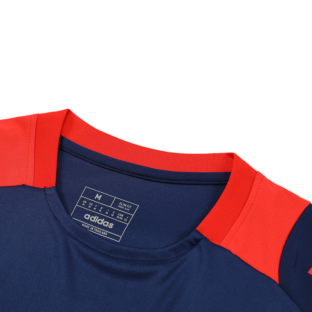 Manchester United Pre-Match Fußballtrikot-Set 2024/25 (Trikot + Shorts)