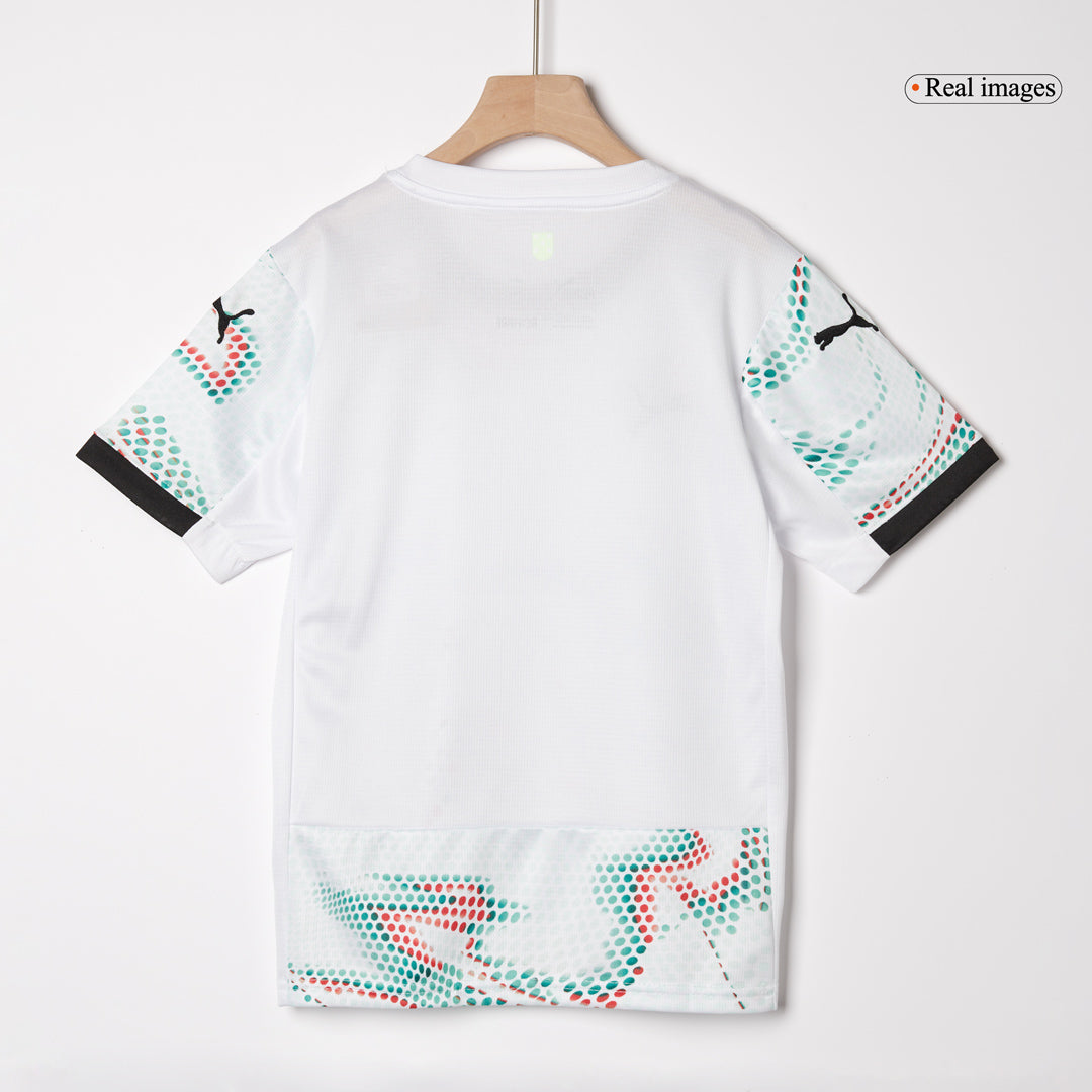Portugal Auswärts-Fußballtrikot-Set 2025 für Kinder (Trikot + Shorts)