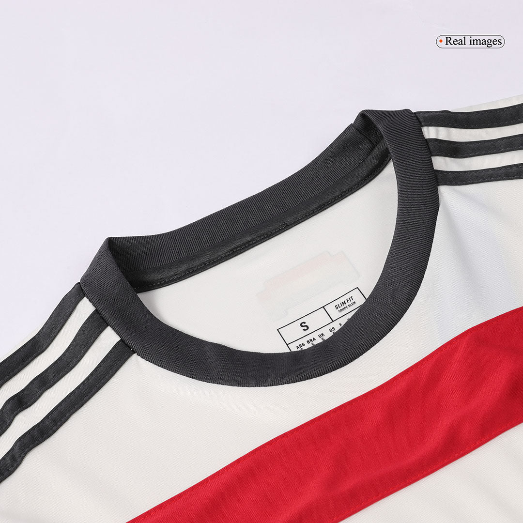 Manchester United Auswärts-Fußballtrikot 2024/25 (Trikot + Shorts + Socken)