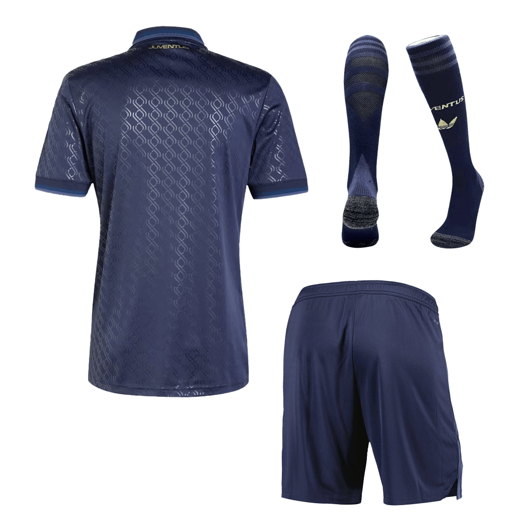 Juventus Auswärtstrikot 2024/25 (Trikot + Shorts + Socken) – Sponsor Save The Children