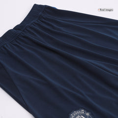 Manchester United Auswärts-Fußballtrikot 2024/25 (Trikot + Shorts + Socken)