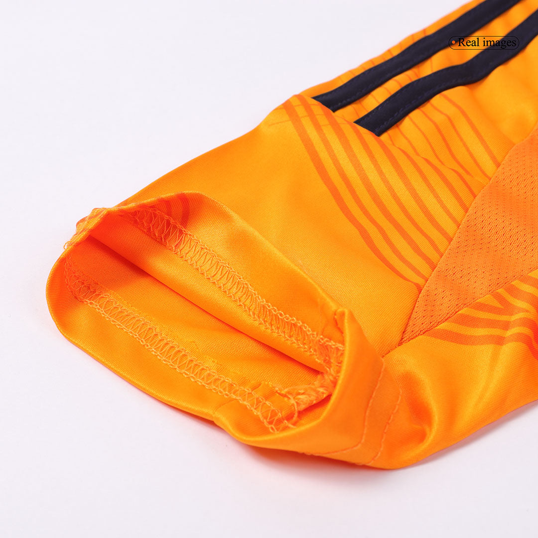Maillot extérieur Real Madrid 2024/25 pour enfant (maillot + short)