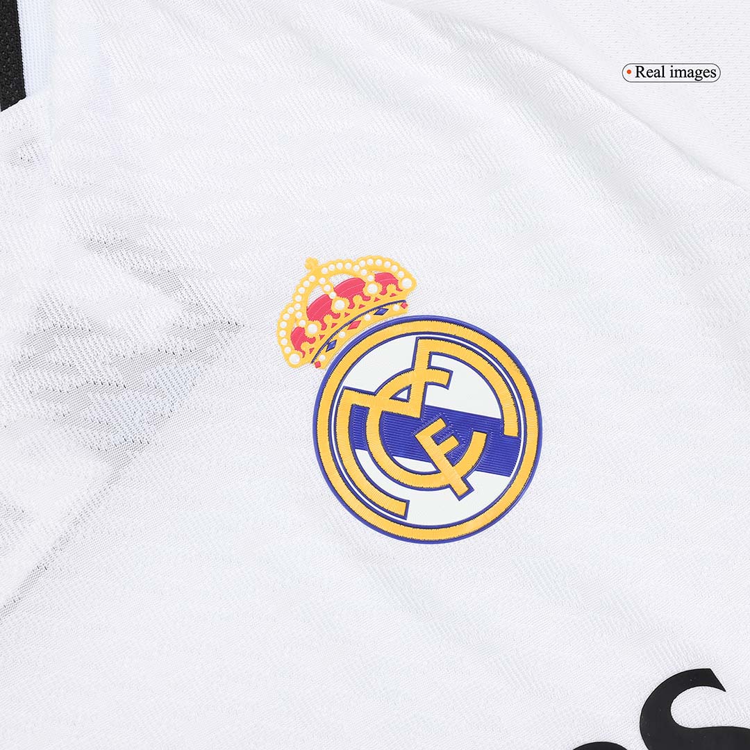 Maillot de football domicile Real Madrid authentique 2024/25 (maillot, short, chaussettes)