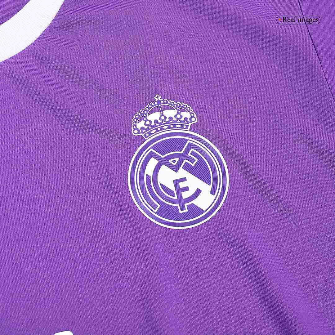 Maillot extérieur rétro Real Madrid 2016/17 - Manches longues
